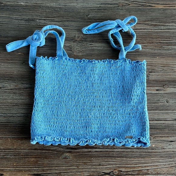 HOLLISTER  SIZE M BABYBLUE - Picture 1 of 7